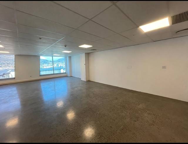155M² OFFICE TO LET IN FORESHORE